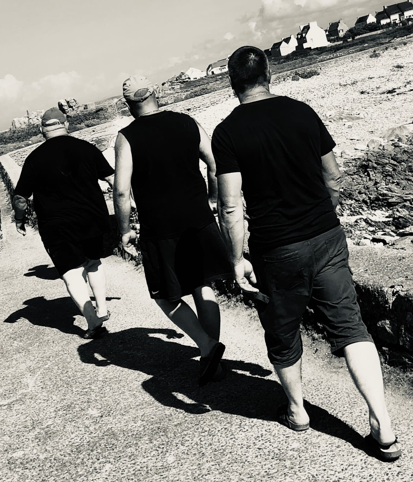 « We are the meninblack »